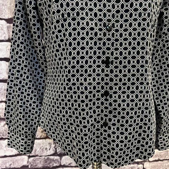 Anne Klein Black & White Long Sleeve Button Bown Blouse Size 6 - Picture 3 of 9